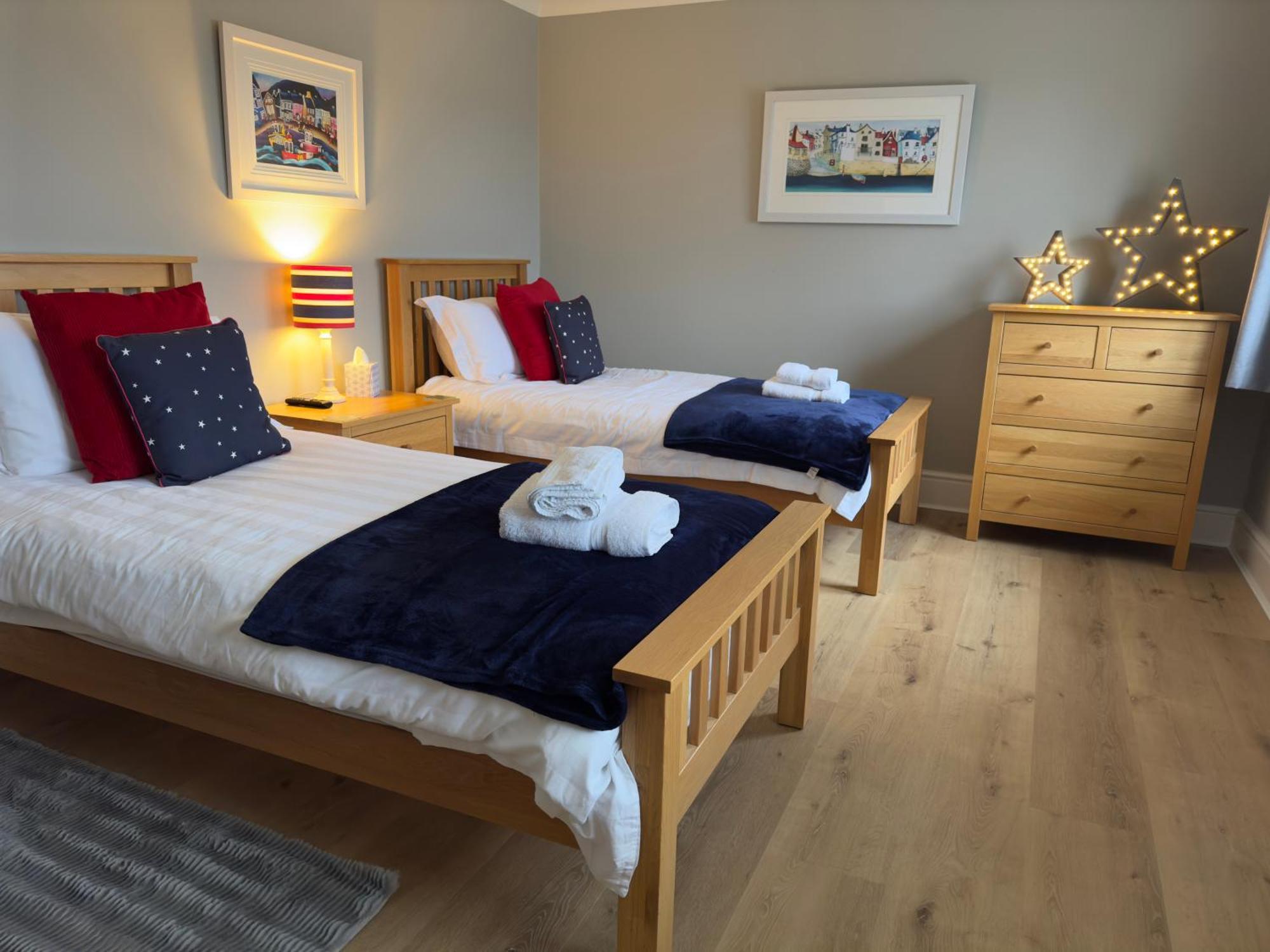 Vast, Elegant Home With Indoor Pool & Sauna Near Popular Golf Course Kington  Esterno foto