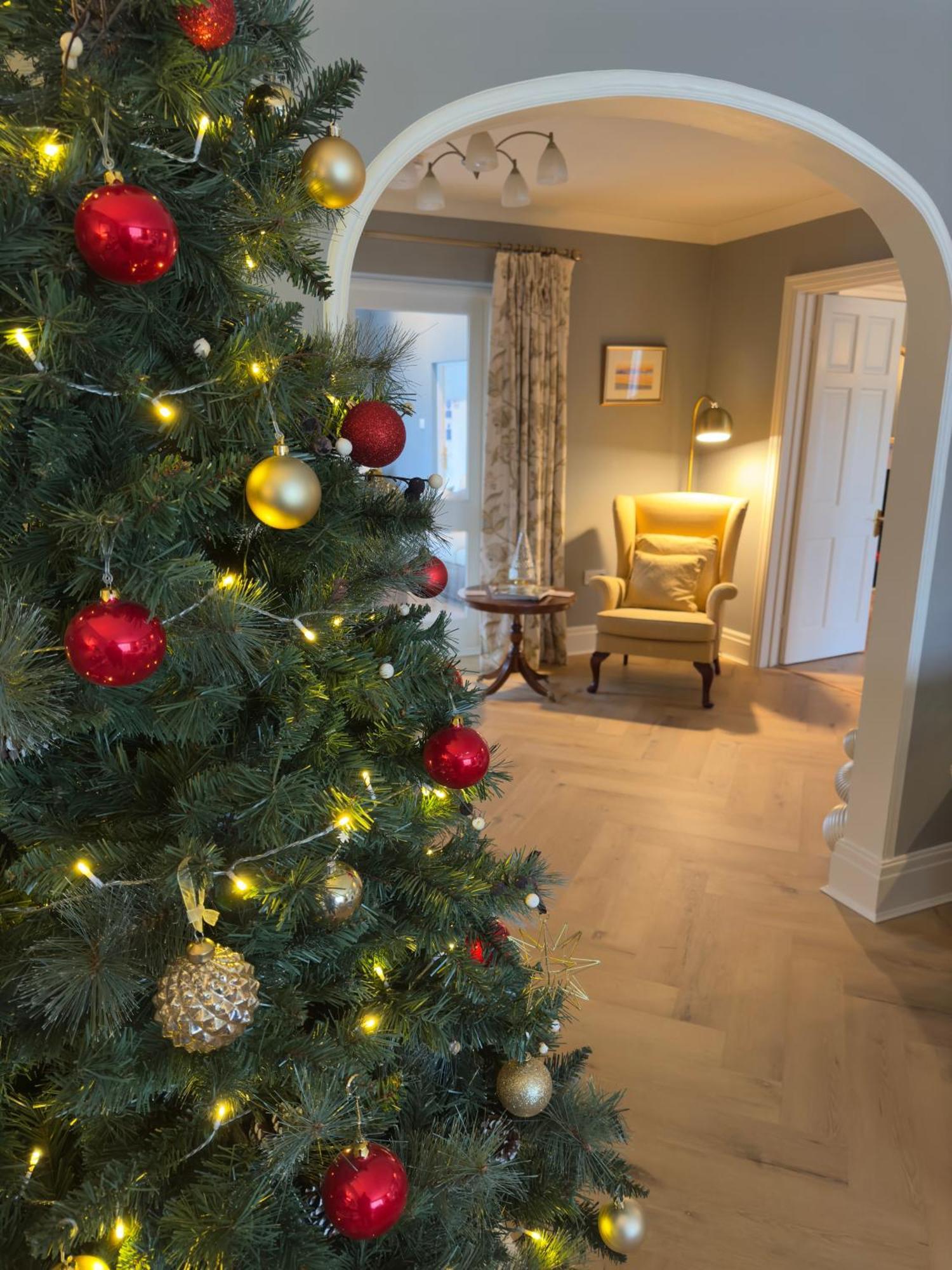 Vast, Elegant Home With Indoor Pool & Sauna Near Popular Golf Course Kington  Esterno foto