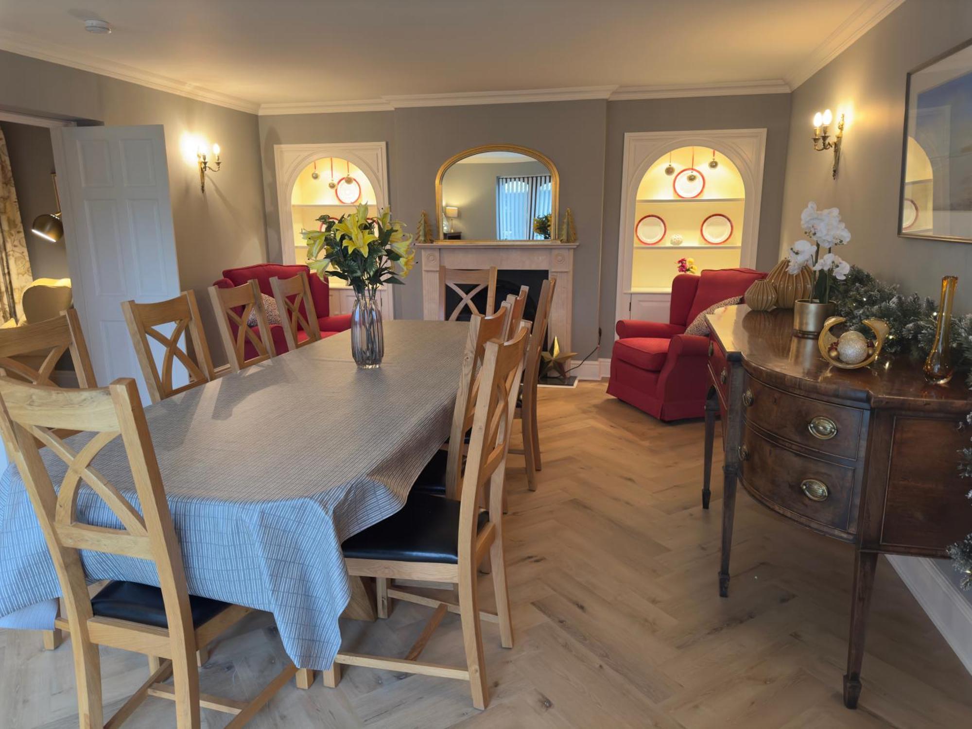 Vast, Elegant Home With Indoor Pool & Sauna Near Popular Golf Course Kington  Esterno foto