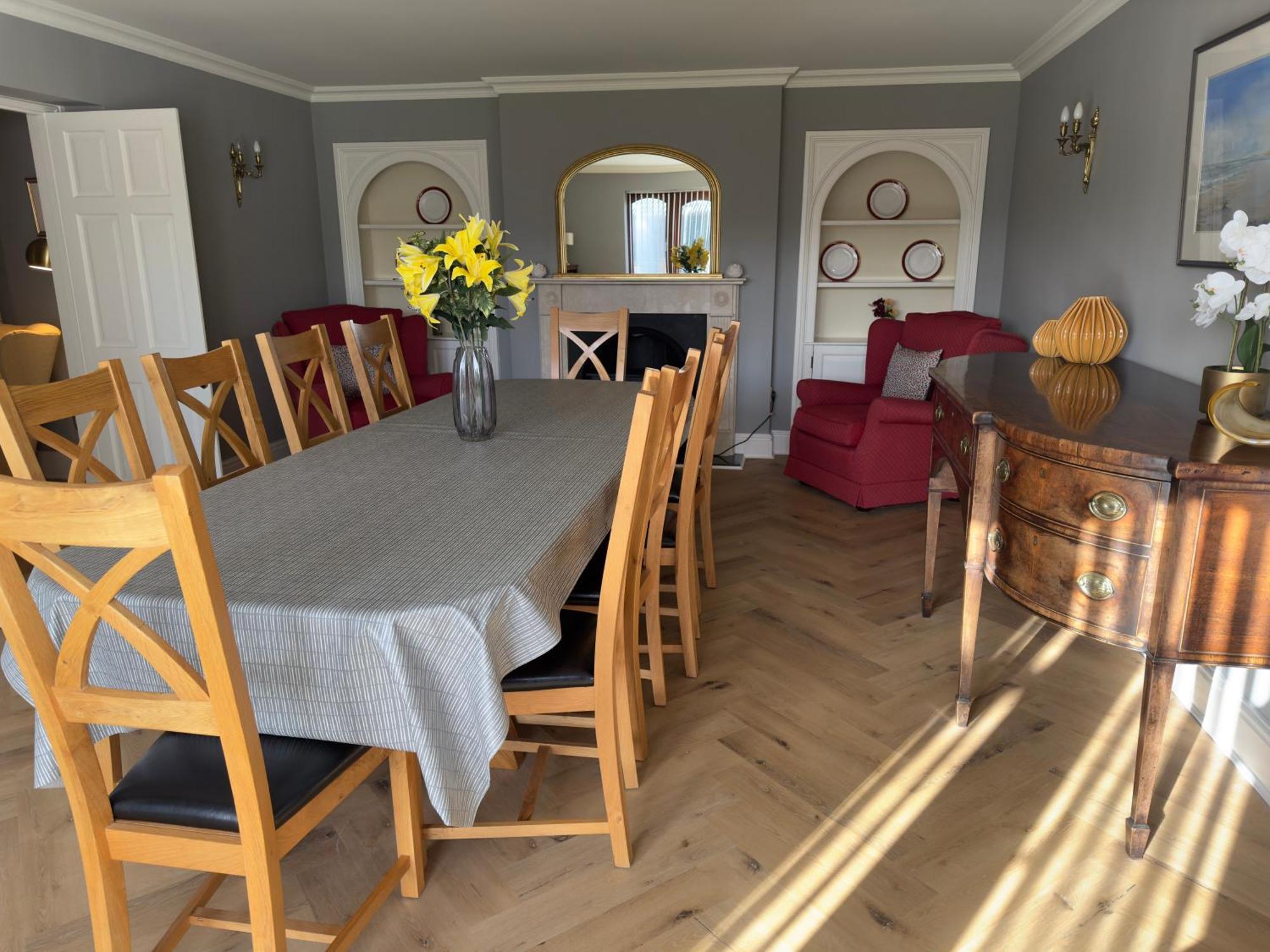 Vast, Elegant Home With Indoor Pool & Sauna Near Popular Golf Course Kington  Esterno foto
