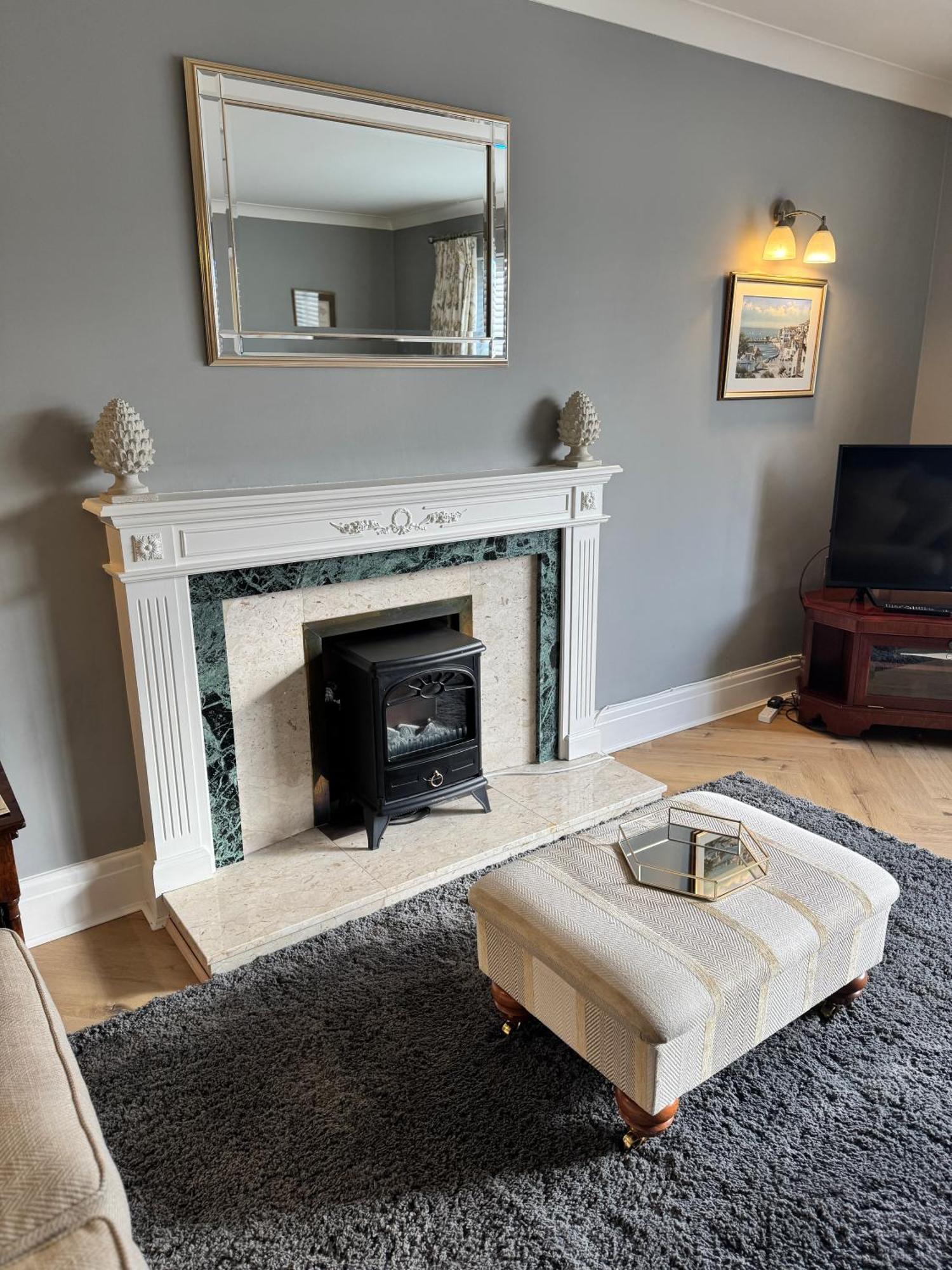 Vast, Elegant Home With Indoor Pool & Sauna Near Popular Golf Course Kington  Esterno foto